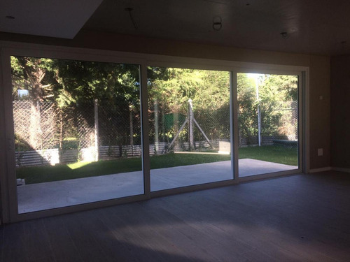 Dúplex (casa) En Venta En City Bell | 476 E/31bis Y 132 (dúplex 4)