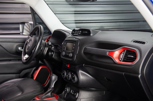 Imagem 8 de 11 de 2018 Jeep Renegade Trailhawk Diesel