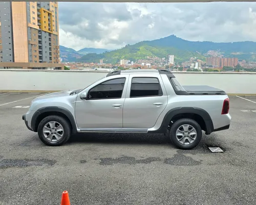 Renault Duster Oroch 2.0 Dynamique