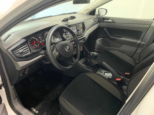 Imagen 9 de 13 de Volkswagen Polo 2018 1.6 Msi Comfortline