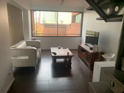 Exclusivo Y Amplio Triplex En El Corazón De Vitacura