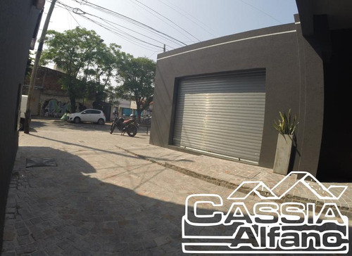 Local - Lanús Oeste