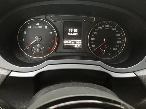 Imagem 11 de 14 de Q3 1.4 Tfsi Attraction Gasolina 4p S Tronic