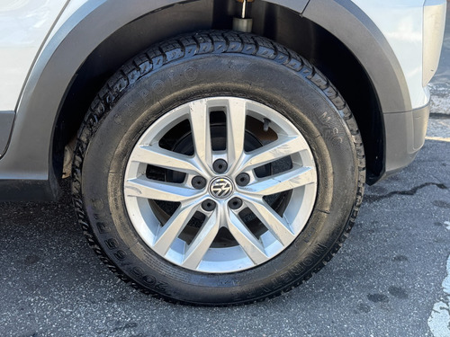 Volkswagen Crossfox 1.6 16v Msi Total Flex I-motion 5p