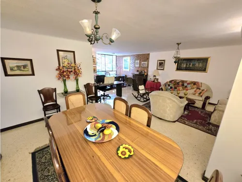 Vendo Amplio Apartamento En Conquistadores