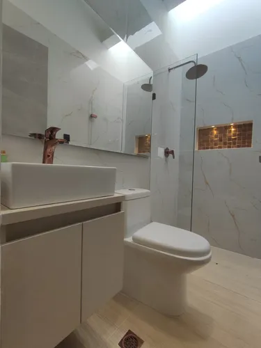 Casa En Venta En La Floresta. Cod V30703