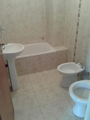 Imagen 5 de 9 de Departamento En Venta De 1 Dormitorio En Morón