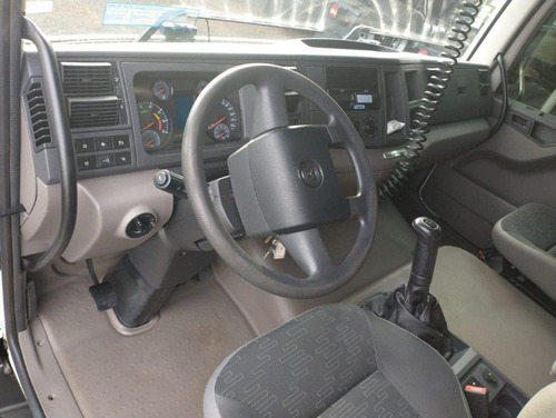 Imagem 11 de 25 de Volkswagen Constellation 24.280 Ano 2019 Bitruck Sider