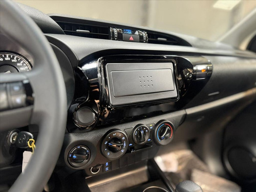 Toyota Hilux 2.8 D-4D TURBO DIESEL CS 4X4 AUTOMÁTICO