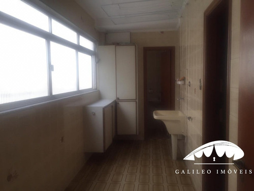 Imagem 10 de 13 de Vende Apartamento Na Praia Do Gonzaga, Santos - 186m² | 3 Dormitórios 1 Suíte 2 Banheiros 2 Vagas | Armários | Cozinha | Lavanderia | - Ap00916 - 34274665
