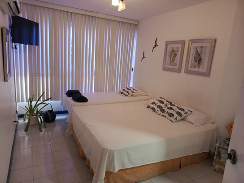 Vendo Apartamento Playa El Agua Sal 1, Higuerote. Brión Miranda. Negociable.