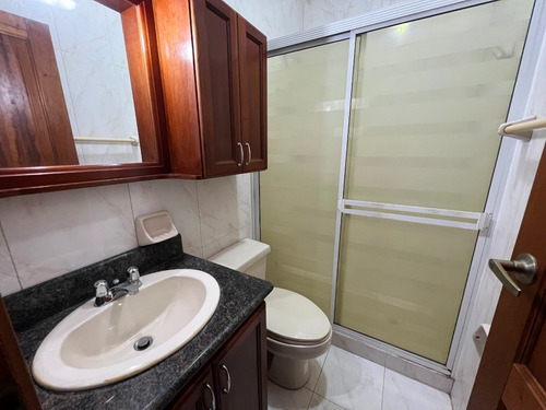 Imagen 10 de 16 de En Alquiler Apartamento En C.r Esturión