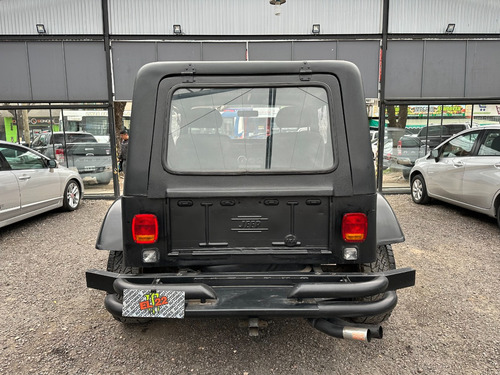 Jeep Ika