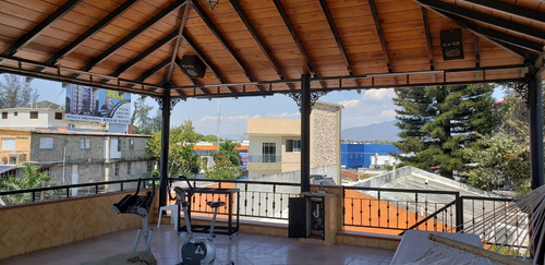 Imagen 9 de 14 de Vendo Casa Amplia En Los Colegios , Santiago