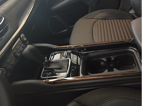 Imagen 25 de 25 de Commander Limited 1.3 Turbo 2022*