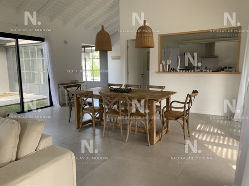 Espectacular Casa En Pinar Del Faro - Jose Ignacio- Ref: 5005