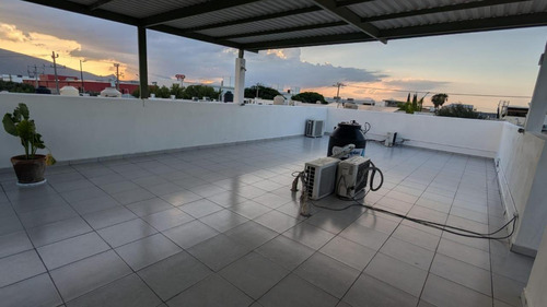 Casa En Venta En Monterrey Zona Escobedo Col. Misión De Anáhuac, Cerca Ave. Sendero.