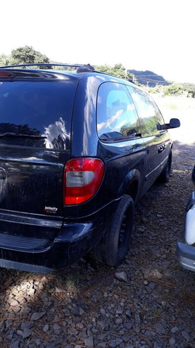 Imagem 4 de 7 de Sucata Chrysler Grand Caravan 3.3 V6 2005 - Rs Auto Peças