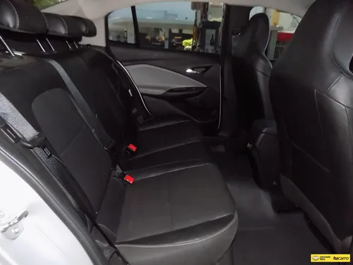 Chevrolet Onix 1.0t Automática