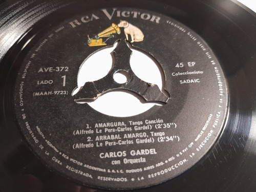Simple . Carlos Gardel - Amargura - Arrabal Amargo Y Más