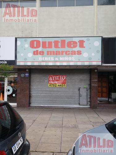 Imagen 7 de 9 de Nuñez Local Frente A Av. Cabildo (60m2) Con Vidriera De 8,25