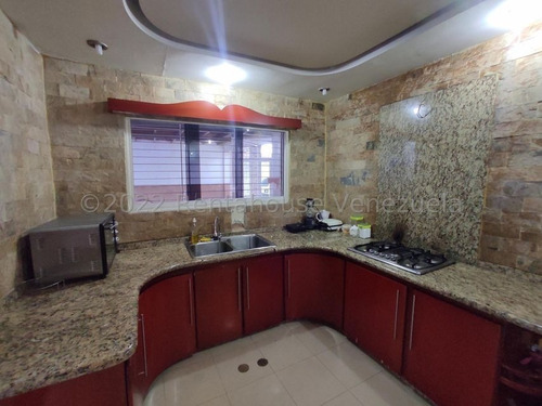 Imagen 9 de 16 de Linda Casa En Venta Urb. Los Astros Av. Aragua Dperez 22-23027
