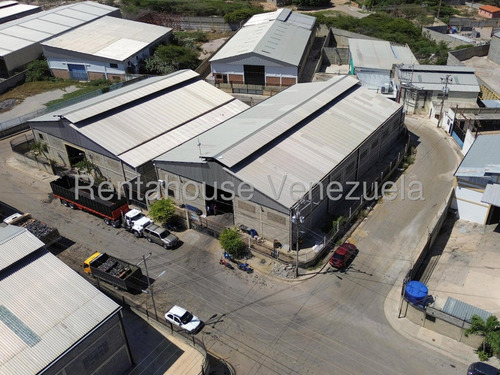 Maria E. Alquila Galpón De Alta Capacidad, Perfecto Para Almacenamiento Y Producción!! Construcción Reciente, En Zona Industrial 2, Lara#25-20201**1.208m2**
