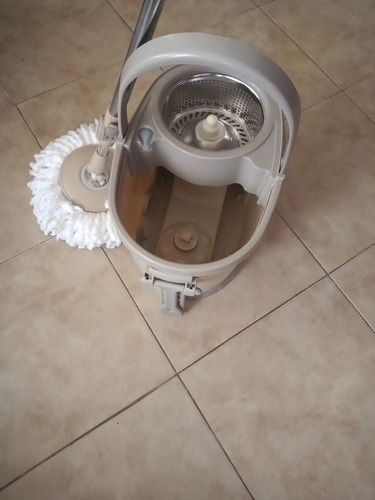 Imagen 8 de 8 de Balde Y Escurridor Con Pedal, Ruedas Y Manija Drenaje