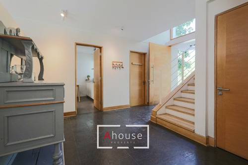 Hermosa Casa En Venta La Reina Alta