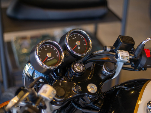 Royal Enfield Continental 650 Dux Deluxe