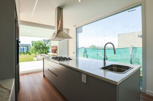 Venta Casa Moderna A Estrenar En Vida Funes
