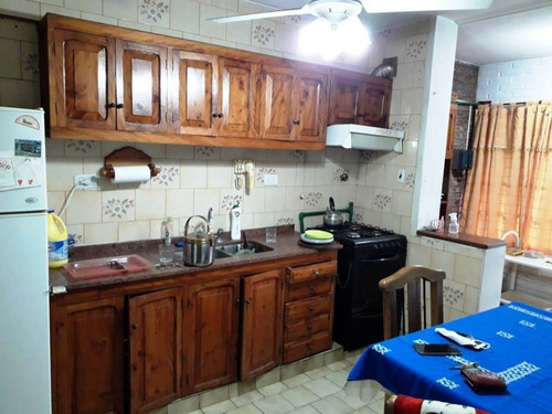Imagen 5 de 22 de Venta - Excelente Chalet 5 Amb + Pileta - Monte Grande