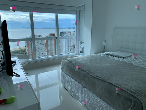 Mansa- Excepcional Pent House- Ref: 9564