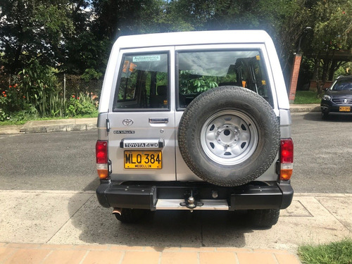 Toyota Land Cruiser Carevaca Fzj73 Mod 94