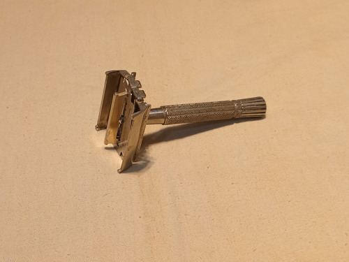 Antigua Maquina De Afeitar Manual Gillette Made In Usa