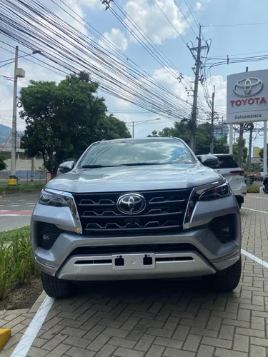 Toyota Fortuner 2.7 Srv Street Aut