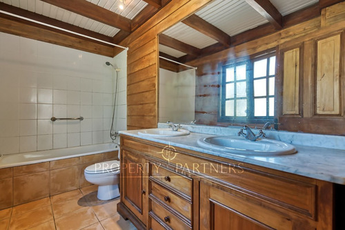 Acogedora Casa Estilo Sureño, Puerto Varas