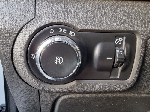 Imagen 8 de 15 de Chevrolet S-10 2.8 Td 4x2 Lt