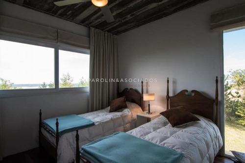 Hermosa Casa Con Vista Al Mar!!- Ref: 3111