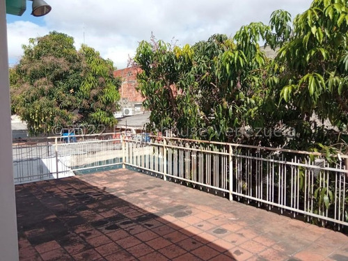 Jl/ ¡el Espacio Perfecto Para Tu Hogar! Casa En Venta Centro-este. Barquisimeto Lara, Venezuela/ José López/ # 23-16935