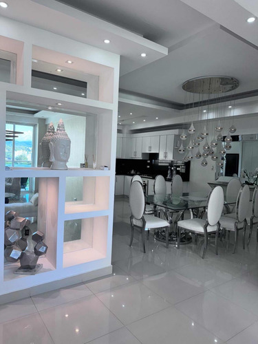 Apartamento Amueblado La Esmeralda