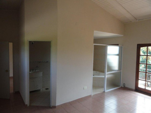 Imagen 7 de 27 de Imponente Casa En Venta En Barrio Altos De Bella Vista