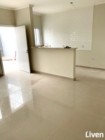 Imagem 4 de 12 de Casa Térrea Com 3 Dormitórios, Suíte, 3 Banheiros Com Espaço Para Churrasqueira - 8500