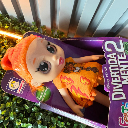 Boneca Divertidamente Cotiplas Licenciado Personagens Inside