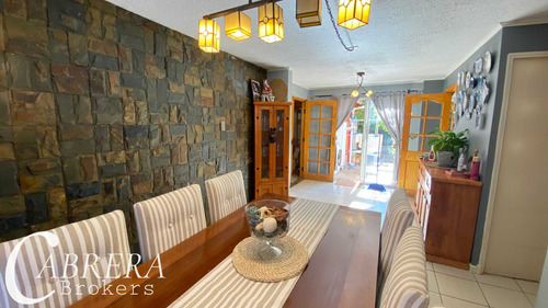 Hermosa Casa 4d/3b Remodelada En Barrio Franc (108552)