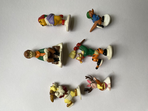 Winnie Pooh Figuras Navideñas Sonrics (Usado)