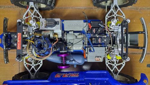 Traxxas T-maxx 1/8 Big Glow Foot Troco Rodas Pneus (Usado)