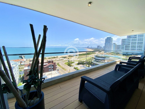 Apartamento En Mansa - Punta Del Este- Ref: 4566