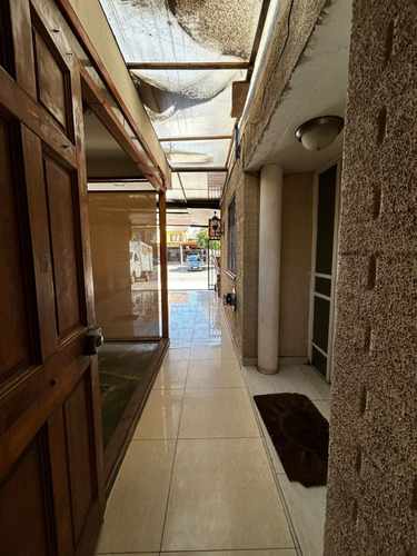 Casa Familiar Con Excelente Ubicación