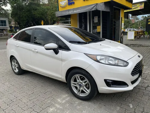 Ford Fiesta 1.6 Sportback Se
